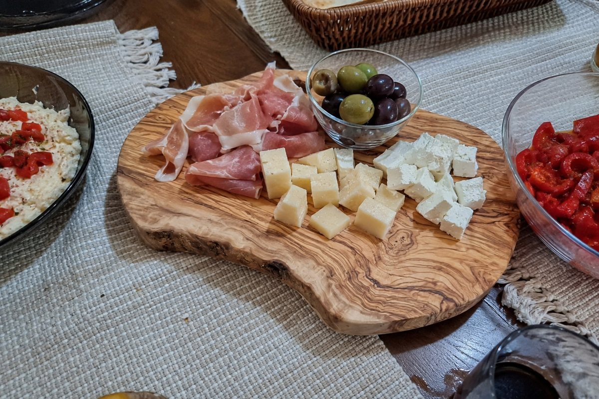 Rustična daska sa mezetlukom